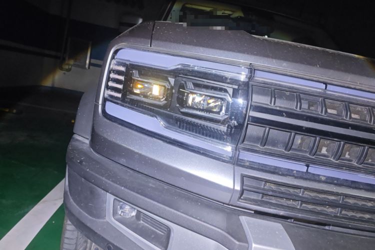 Used Formula Leopard 5 2023 Navigator Edition Right Front Headlight