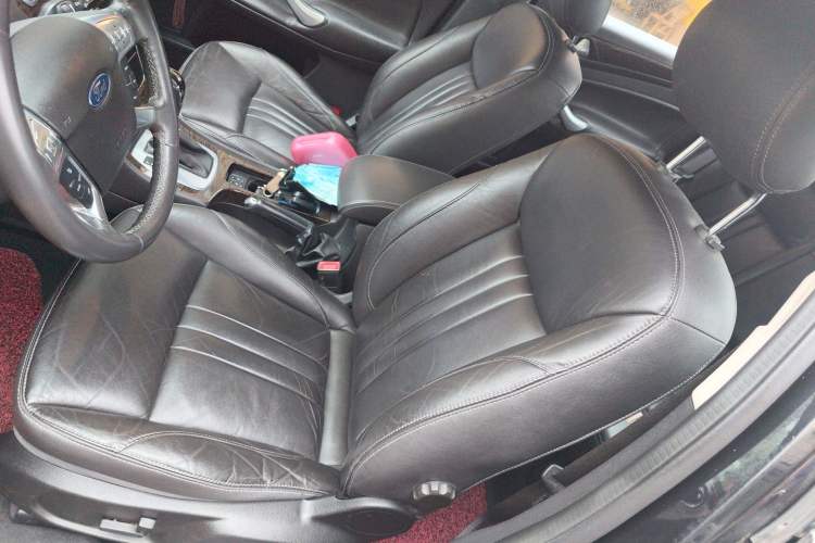 Used Ford Mondeo 2011 2.3L Luxury Model