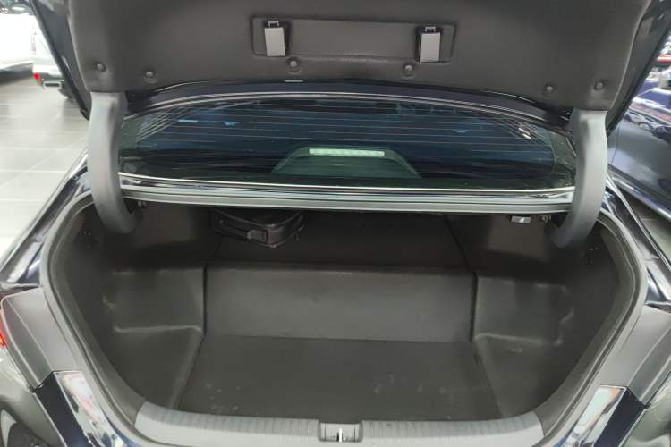 Used Honda Accord New Energy 2023 2.0L ePHEV Flagship Edition Trunk