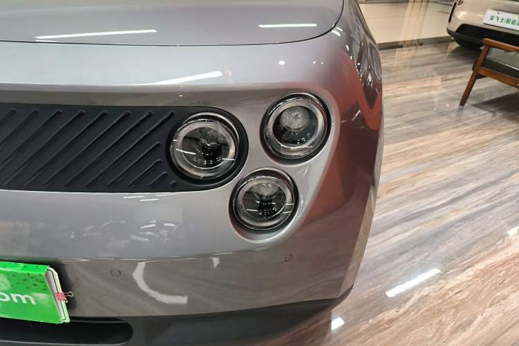 Used firefly 2025 Free Edition