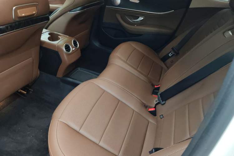 Used Mercedes-Benz E-Class 2019 E 300 L Sporty and Stylish Model