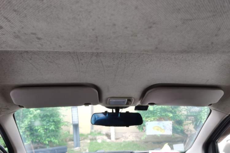 Used Wuling Rongguang V 2016 1.5L Standard Version
