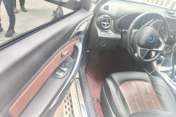 Used BYD Song New Energy 2017 Song DM 1.5TID All-Wheel Drive Luxury Model
