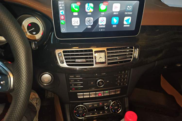 Used Mercedes-Benz CLS 2017 CLS 320 Elegant Edition Audio And AC Panel