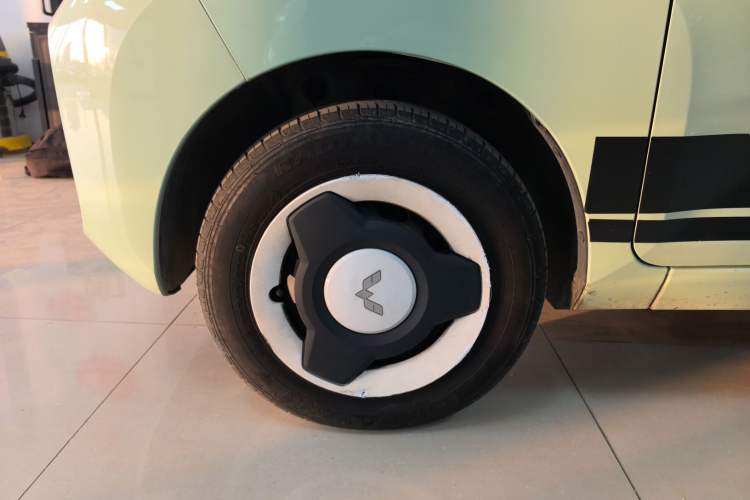 Used Wuling Hongguang MINIEV 2021 Macaron Fashion Model Lithium Iron Phosphate