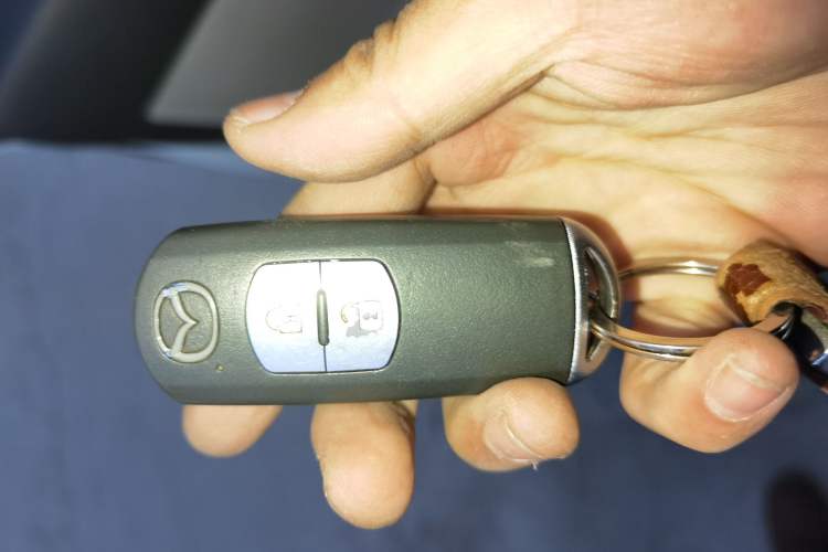 Used Mazda CX-5 2013 2.0L Manual Two-Wheel Drive Comfort Version
