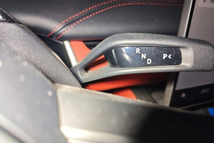 Used Xiaomi Auto SU7 2024 Four-Wheel Drive Ultra-Long Range Advanced Intelligent Driving Max Edition
