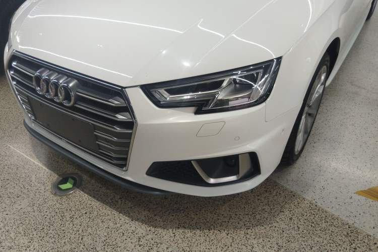Used Audi A4L 2019 40 TFSI Fashion Version China V Left Front Headlight