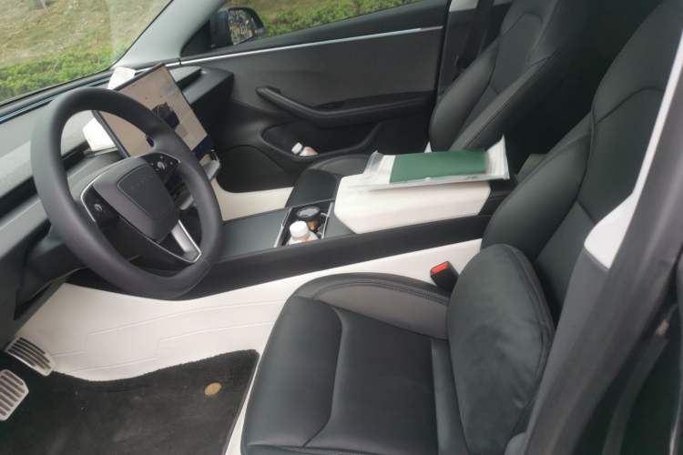 Used Tesla Model 3 2023 Rear-Wheel-Drive Version
