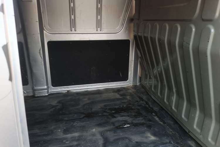 Used Chana Ruixing M60 2020 1.5L Base Version China VI Standard 2-Seater Van with DAM15KR Engine