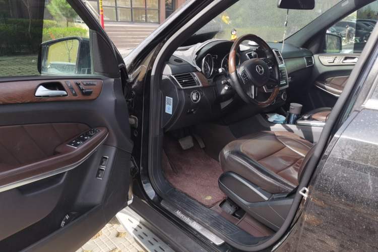 Used Mercedes-Benz GL-Class 2015 GL 500 4MATIC Driver Seat