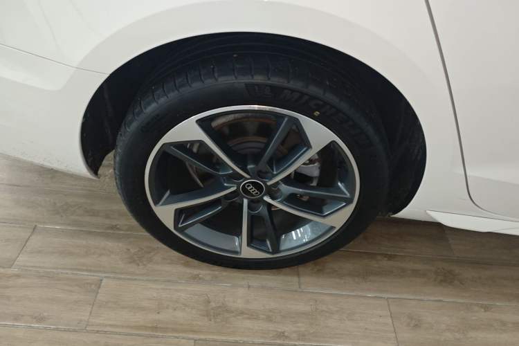 Used Audi A4L 2023 40 TFSI Fashion Dynamic Model Right Rear Wheel Hub