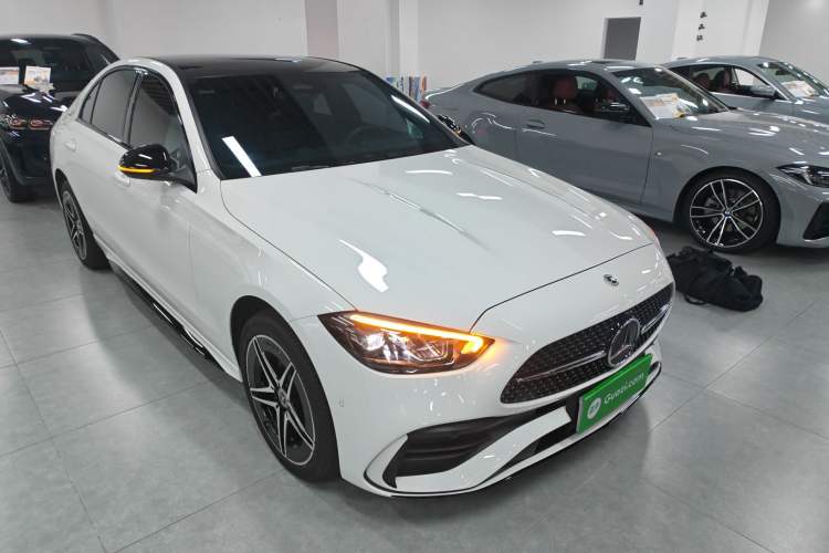 Used Mercedes-Benz C-Class 2023 Restyled C 260 L Night Edition Sports Version Exterior 1