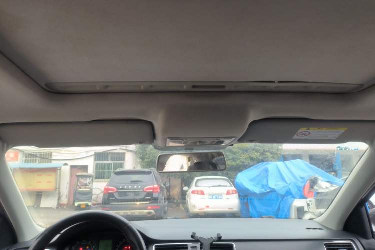 Used Skoda Rapid 2015 1.6L Automatic Smart Selection Model