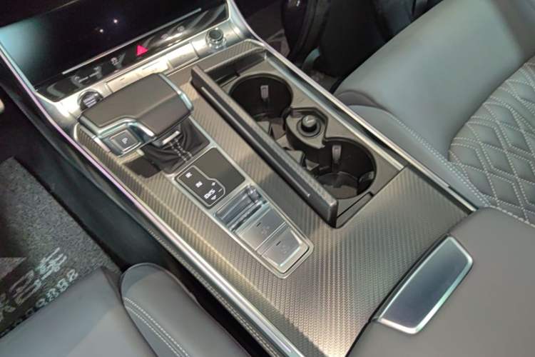 Used Audi A7L 2024 55 TFSI quattro Flagship Model
