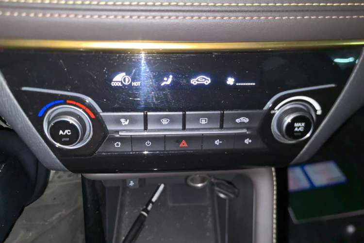 Used Changan Eado DT 2018 1.6L Manual Smart Enjoyment Model
