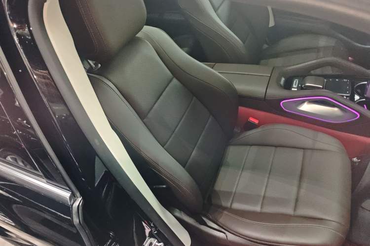 Used Mercedes-Benz GLE 2022 Refreshed GLE 450 4MATIC Stylish Edition
