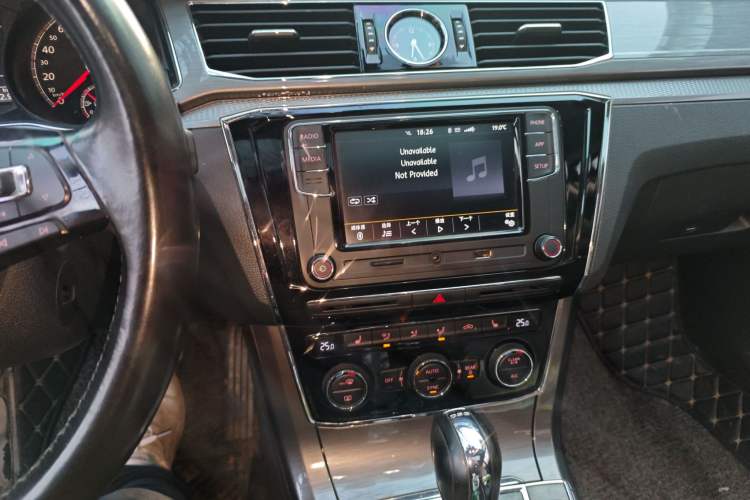 Used Volkswagen Passat 2017 330TSI DSG Luxury Edition
