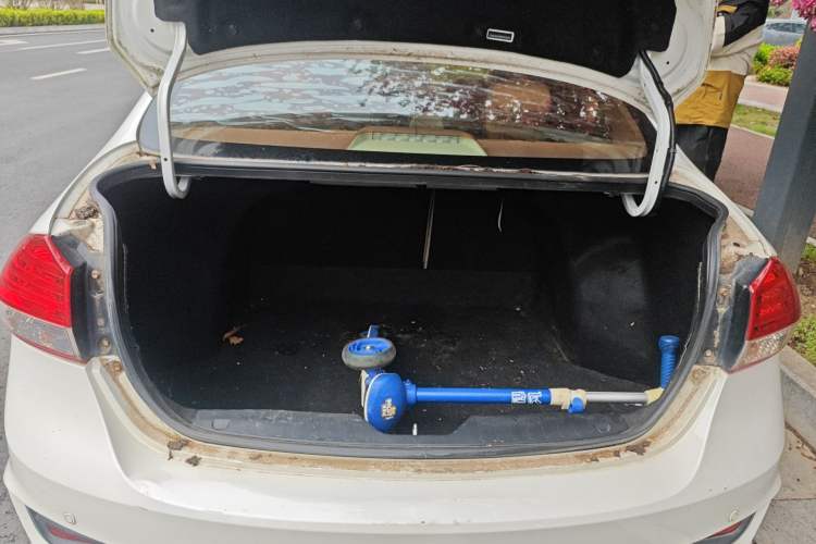 Used Suzuki Alivio 2015 1.6L Automatic Comfort Model
