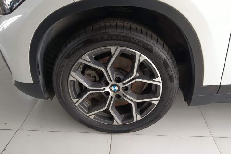 Used BMW X1 2020 sDrive25Li Leading Model
