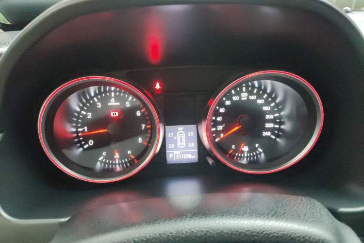 Used Haval H6 2017 Red-Label Sport Edition 1.5T Automatic Two-Wheel Drive Luxury Model Instrument Cluster