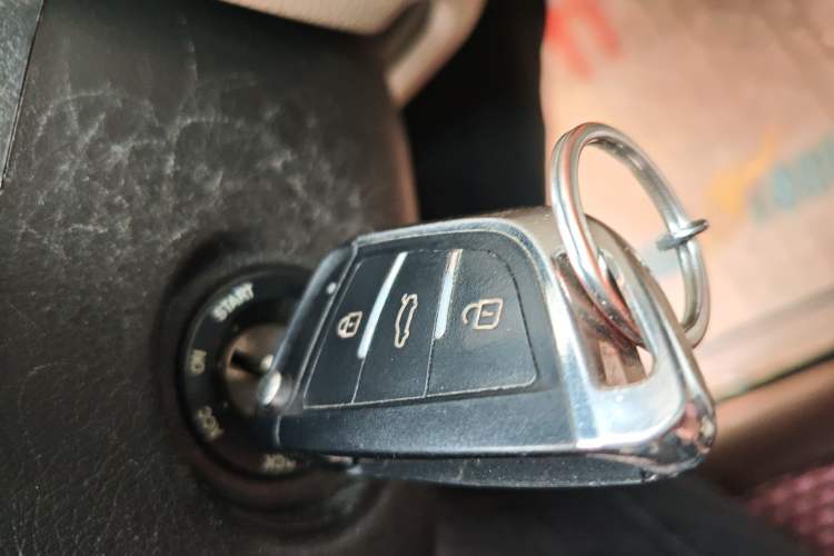 Used Buick Excelle 2013 1.5L Manual Classic Model