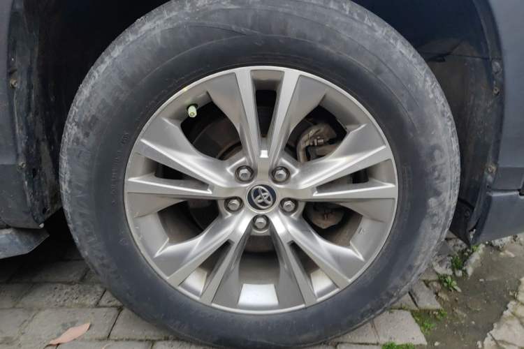 Used Toyota Highlander 2018 2.0T Two-Wheel Drive Elite Version 5 Seats China VI Standard
