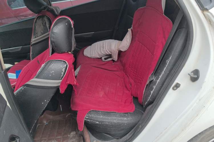 Used Kia K2 2012 Sedan 1.4L MT GLS Commemorative Edition