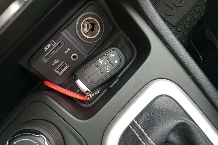 Used Jeep Cherokee 2015 2.4L Elite Edition
