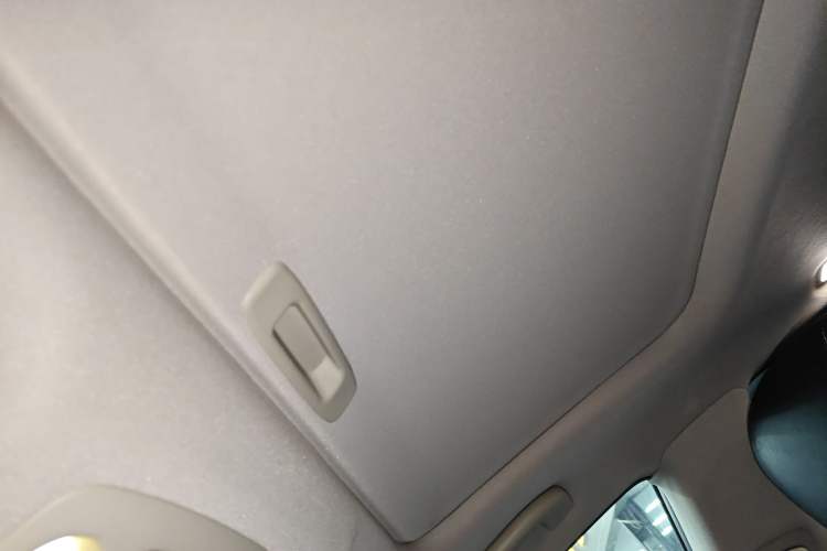 Used Infiniti QX50 2015 2.5L Comfort Edition Headliner