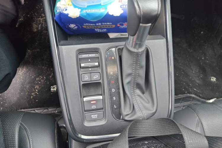 Used Honda Breeze 2023 240TURBO Two-Wheel-Drive Prestige Edition PRO 7-Seater Gear Lever