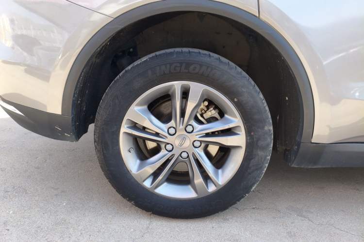 Used Geely Auto Jiajie 2022 1.8TD DCT Platinum Comfort Model Right Rear Wheel Hub
