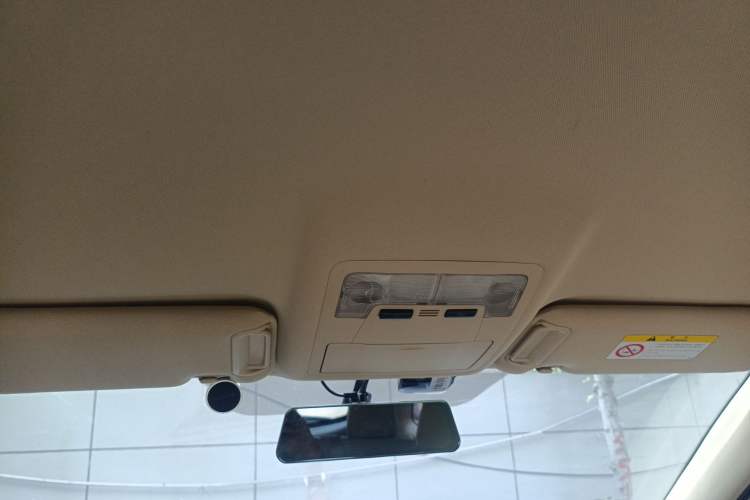 Used Toyota Highlander 2018 2.0T Two-Wheel Drive Elite Version 5 Seats China VI Standard