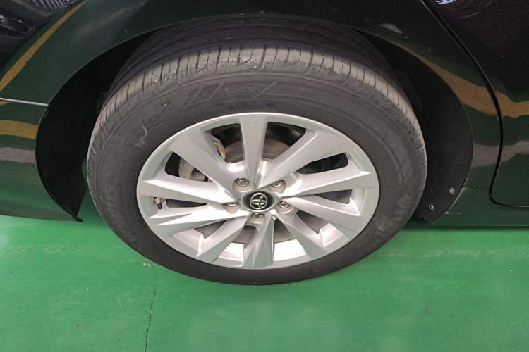 Used Toyota Camry 2021 2.0G Luxury Edition Right Rear Wheel Hub