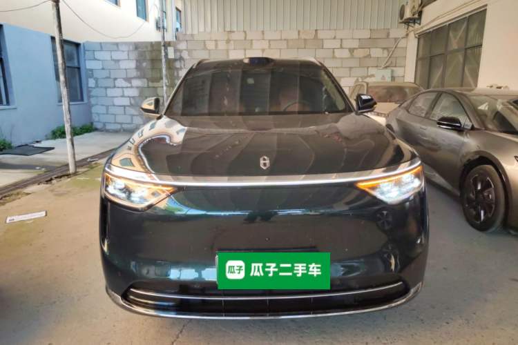 Used Hima AITO M8 2025 Extended-Range Max Version 37 kWh 6-Seater