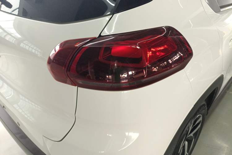 Used Citroen C3-XR 2015 1.6L Automatic Fashion Model Exterior 3