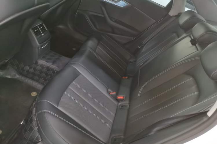 Used Audi A4L 2024 40 TFSI Fashion Dynamic Model