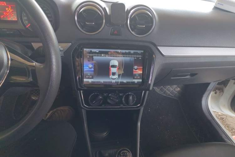 Used Volkswagen Jetta 2017 1.5L Manual Comfort Model Audio And AC Panel