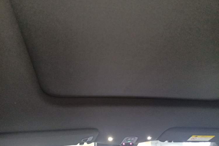 Used Nio ES6 2025 75 kWh Headliner