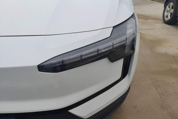 Used Volvo EX30 2025 Rear-Drive Long-Range Version Ultra
