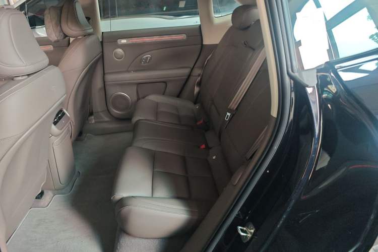 Used IM LS6 2026 Model Range-Extending 66 Max+ Left Rear Seat