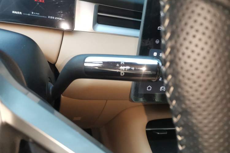 Used Landian E5 PLUS 2025 165 km Long-Range Version Pro 7-Seater