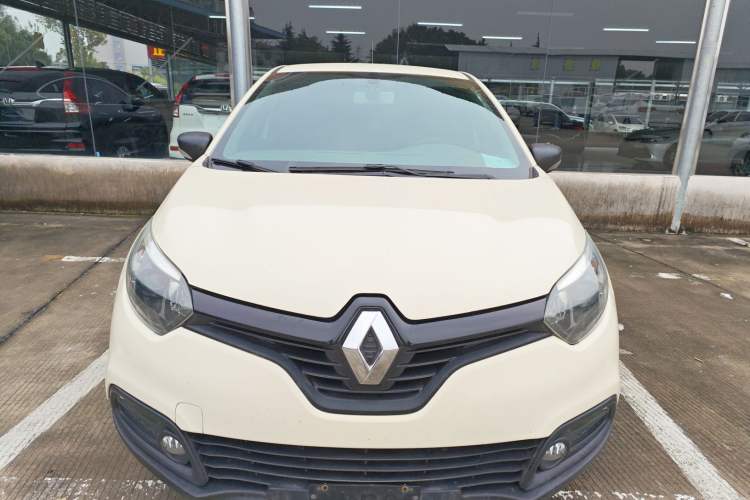 Used Renault Captur 2015 1.2T Automatic Standard Edition