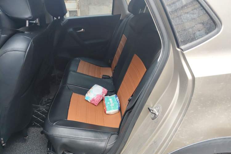 Used Volkswagen Polo 2014 1.6L Cross Polo Automatic
