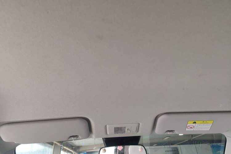 Used CHANGAN NEVO Lumin 2023 301km Honey Dew Edition