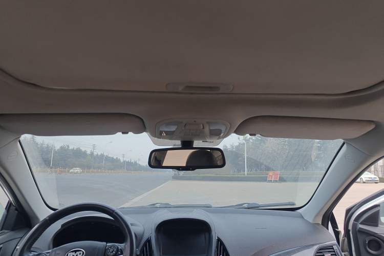 Used BYD Qin New Energy 2014 1.5T Flagship Model
