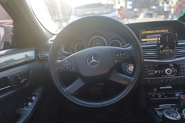 Used Mercedes-Benz E-Class 2010 E 300 L Fashion Model

