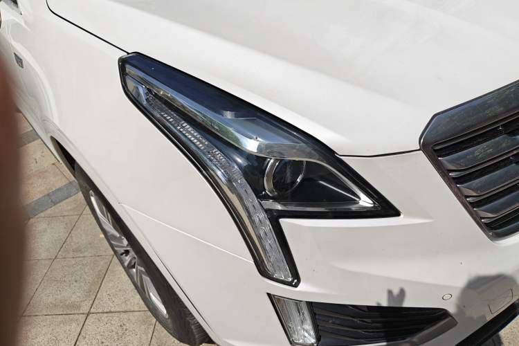 Used Cadillac XT5 2018 25T Luxury Model