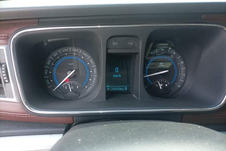 Used Buick GL8 2015 2.4L Luxury Business Premium Edition Instrument Cluster