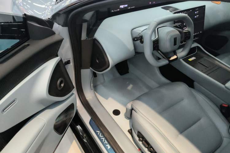 Used Avatr 12 2025 Master All-Electric Four-Wheel Drive Driver Seat